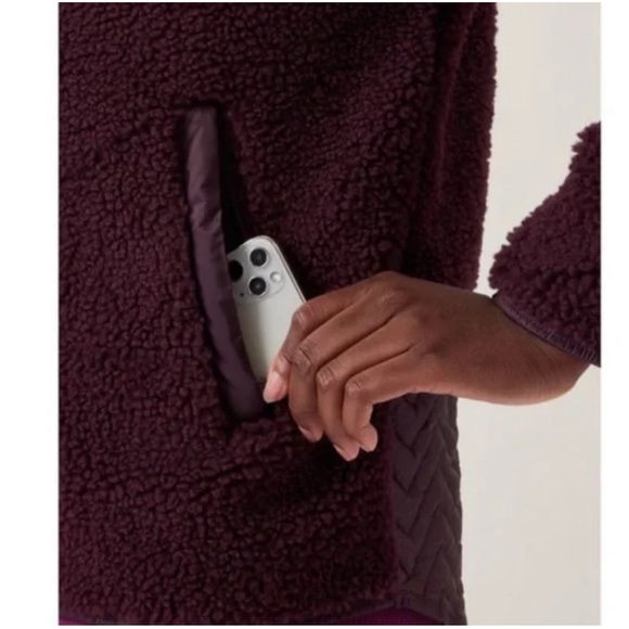 NWT Athleta Cozy Sherpa Snap Sweatshirt in Burgundy - Medium - Picture 3 of 8